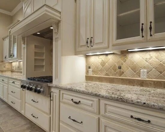 Плитка для светлой кухни фото Harlequin Backsplash Travertine - Photos & Ideas Tuscan kitchen, Outdoor kitchen