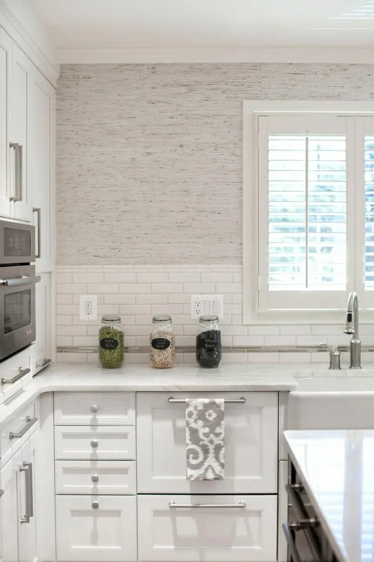 Плитка и обои на кухне фото Best Use of Pattern Texture Modern kitchen wallpaper, Wallpaper backsplash kitch