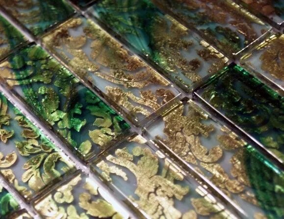 Плитка из стекла фото Aria 622 Luxury Green and Gold Murano Glass Italian Mosaic Tiles Mosaic tiles, G