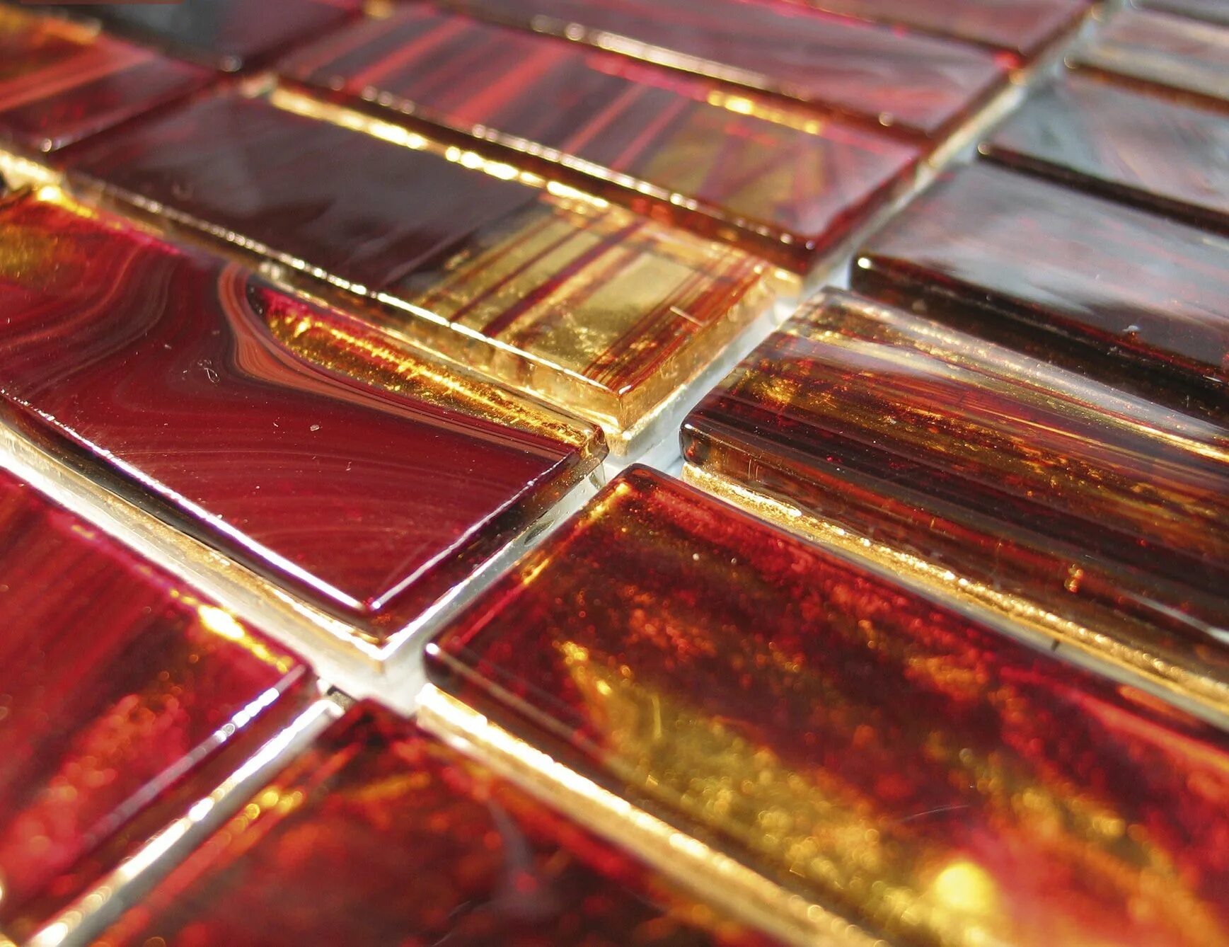 Плитка из стекла фото Murano Glass Tiles - Aria Glass tile bathroom, Glass mosaic tiles, Mosaic tiles