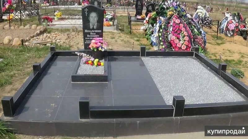 Плитка керамогранит на кладбище цена и фото Благоустройство мест захоронений в Барнауле