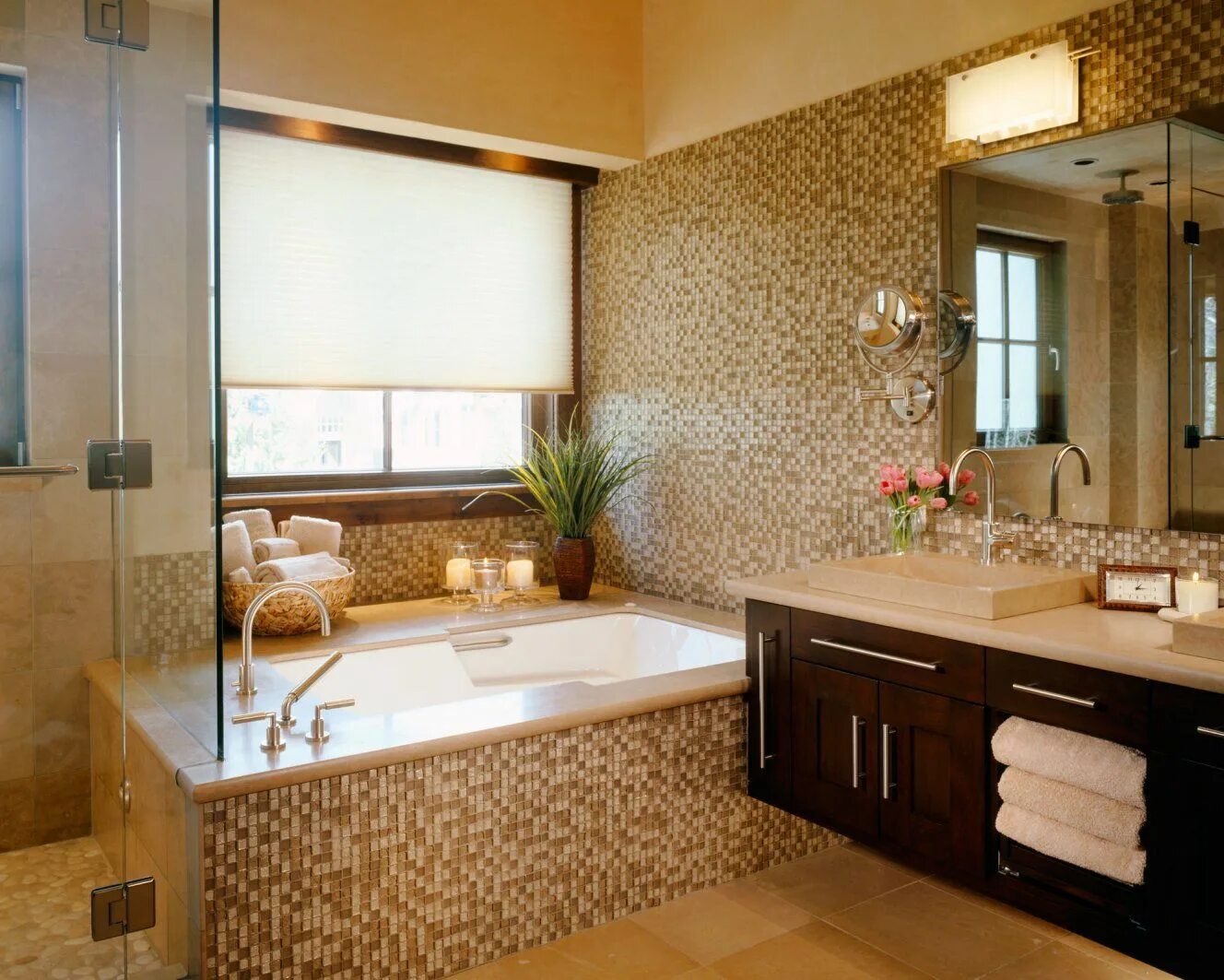 Плитка мозаика дизайн ванн фото make up mirror in front to the side of mirror RESIDENCE AT CRYSTAL LAKE Charles 