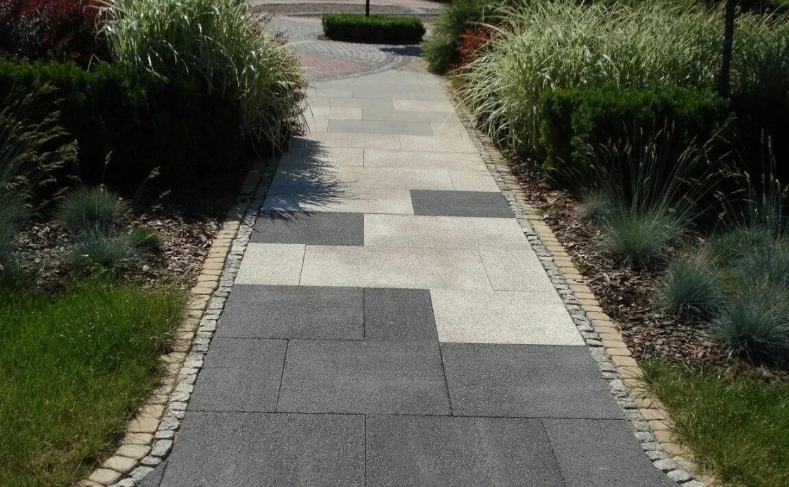 Плитка на дорожку фото и цена Ścieżka ogrodowa z płyt chodnikowych - projekt i budowa Garden paths, Garden