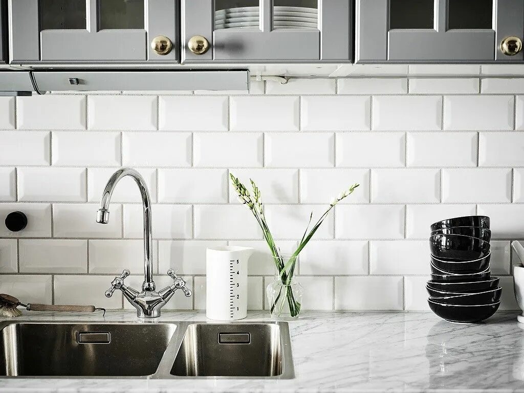 Плитка на фартук фото в интерьере 50 Shades of Gray Interiors Armario en ruinas, Decoracion de interiores, Suelos 