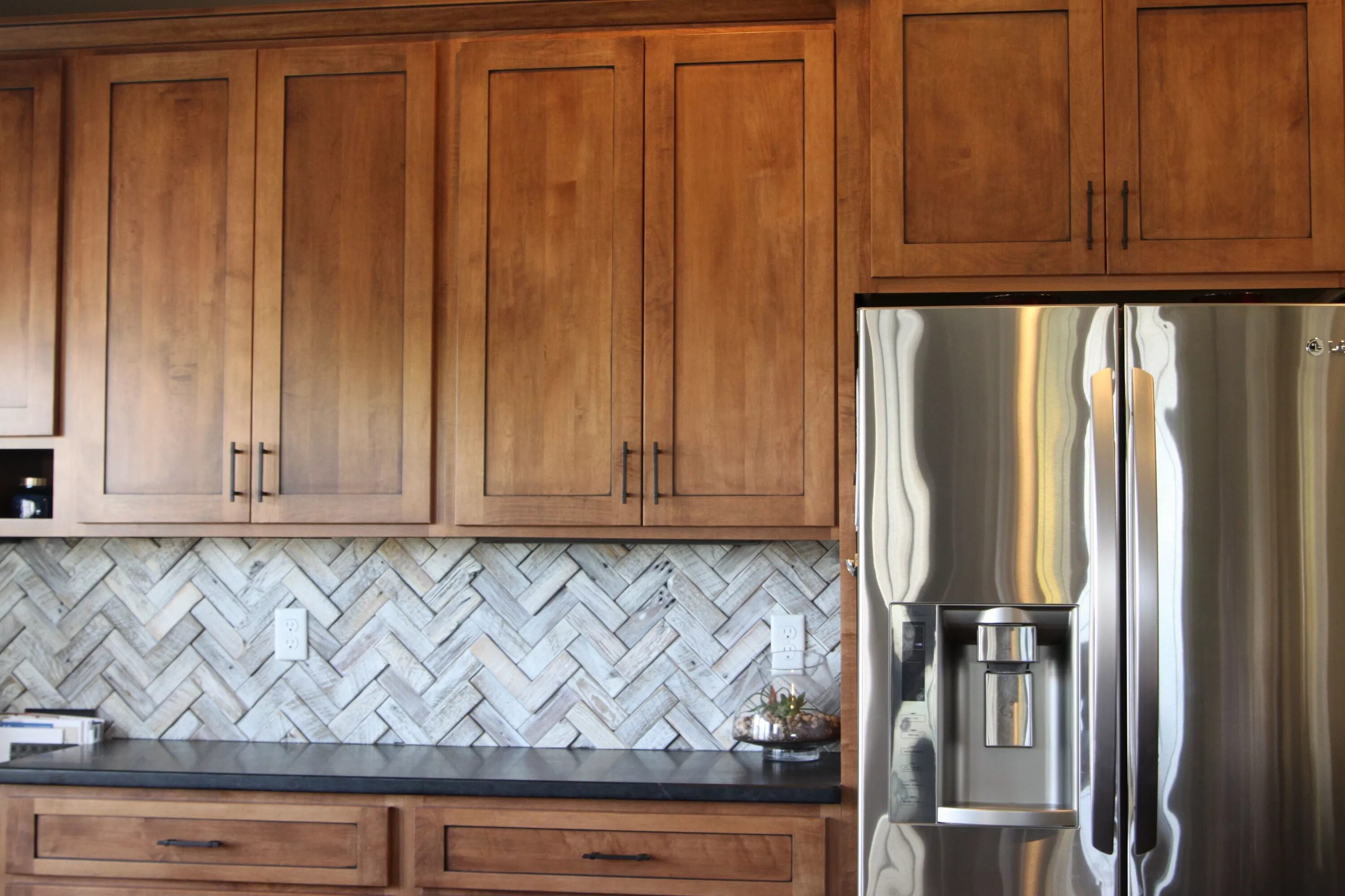Плитка на фартук под дерево фото Home - Suburban Kitchen backsplash designs, Wood tile kitchen backsplash, Wood t