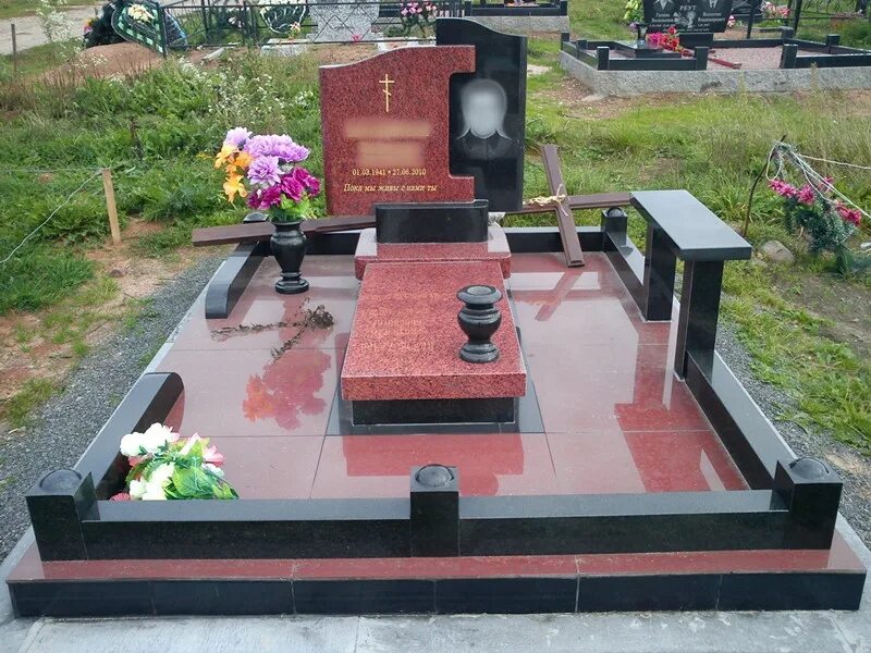 Плитка на кладбище фото благоустройство могилы Гранитные лавки (ID# 8822267), цена: 150 руб., купить в Барановичах на Deal.by