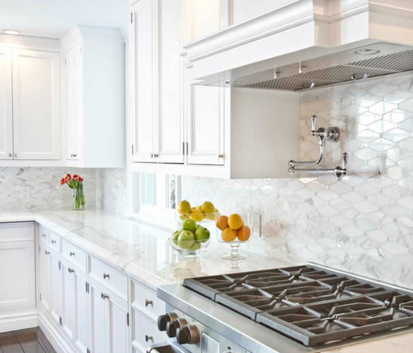 Плитка на кухню белая фото The lowdown on marble countertops in kitchens and bathrooms - The Enchanted Home