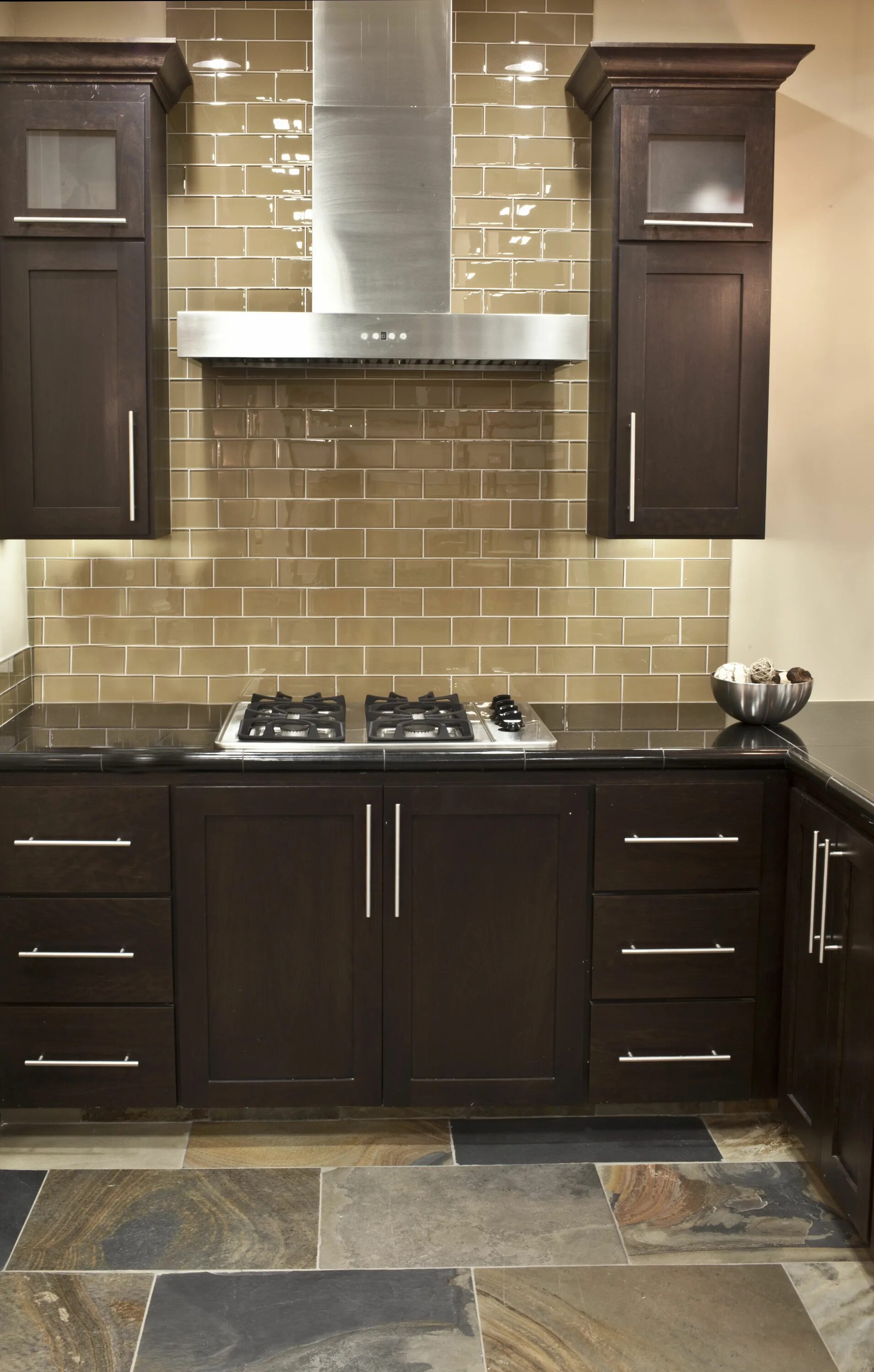 Плитка на кухню коричневая фото Champagne Glass Subway Tile Glass tile backsplash kitchen, Kitchen tiles backspl