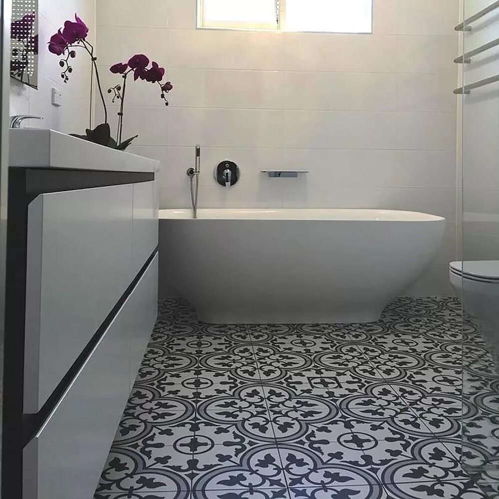 Плитка на пол в ванну фото Merola Tile Arte Grey 9-3/4 in. x 9-3/4 in. Porcelain Floor and Wall Tile (10.76