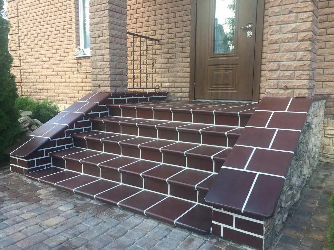 Плитка на ступени крыльца фото Клинкерные ступени и плитка Stroeher цвет 825 - фото Проекты компании Декоратор