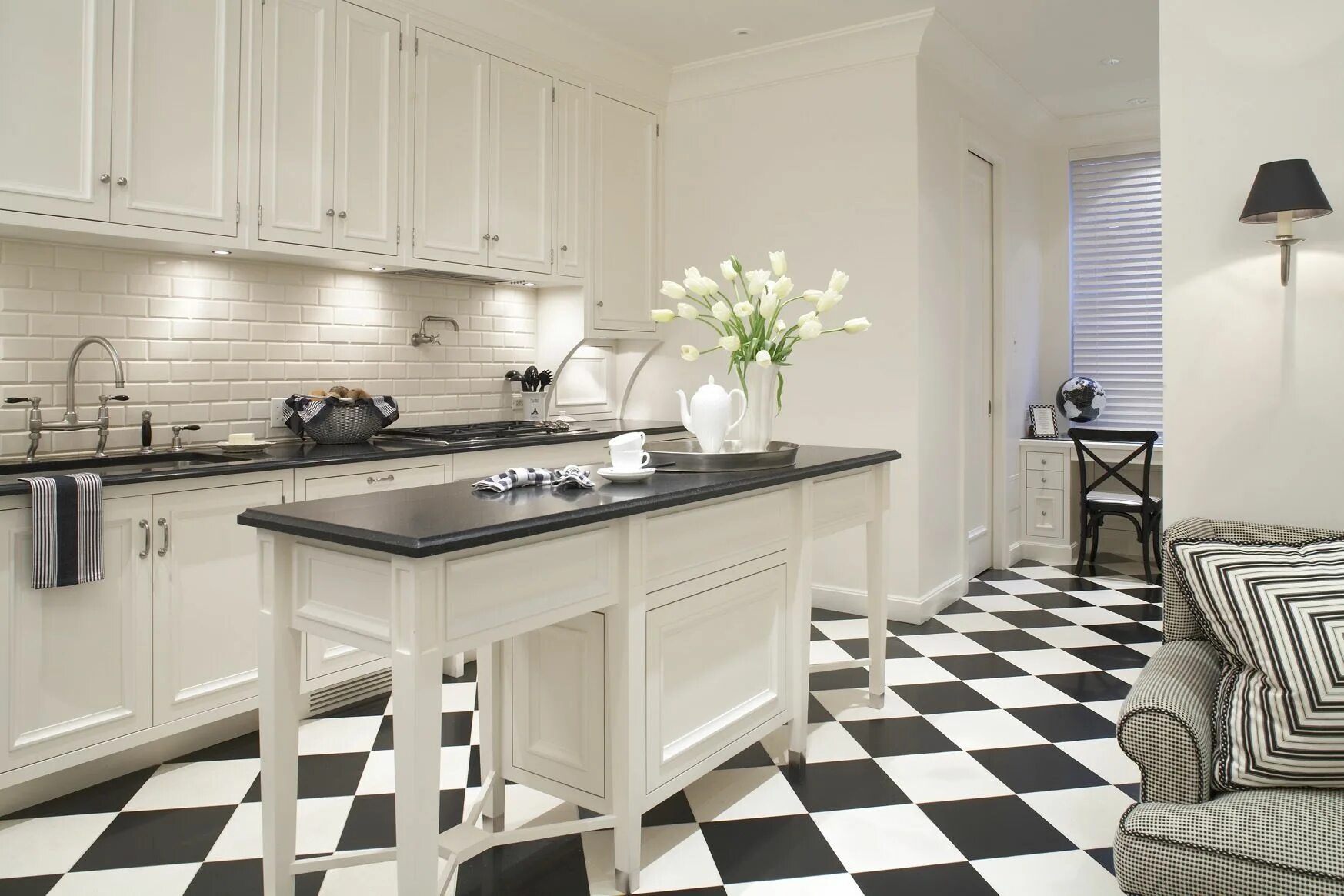 Плитка напольная для кухни в интерьере фото Kitchens with White Subway Tile Detail - Chairish Blog White tile kitchen floor,