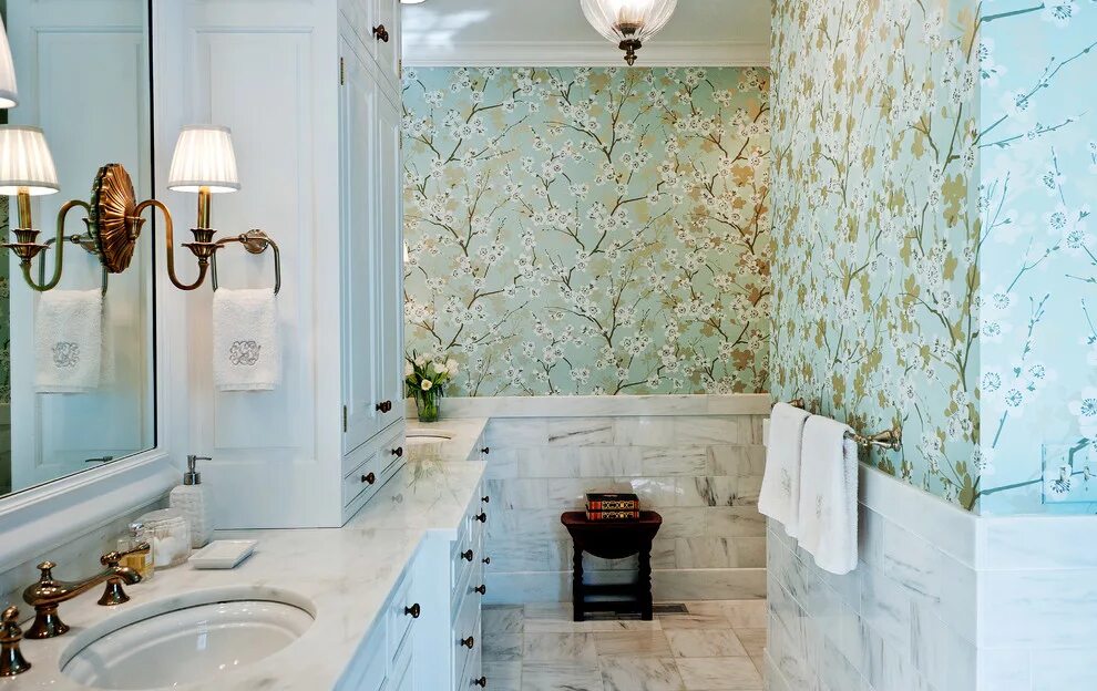 Плитка обои в интерьере Award Winning Master Bath - Классический - Ванная комната - Нэшвилл - от эксперт