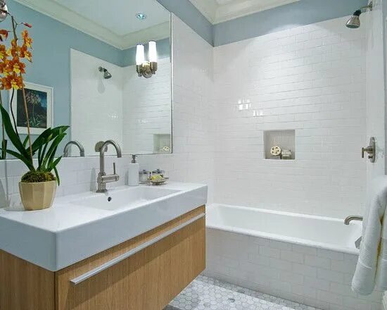 Плитка отделка комнат дизайн White Subway Tile Design, Pictures, Remodel, Decor and Ideas Patterned bathroom 