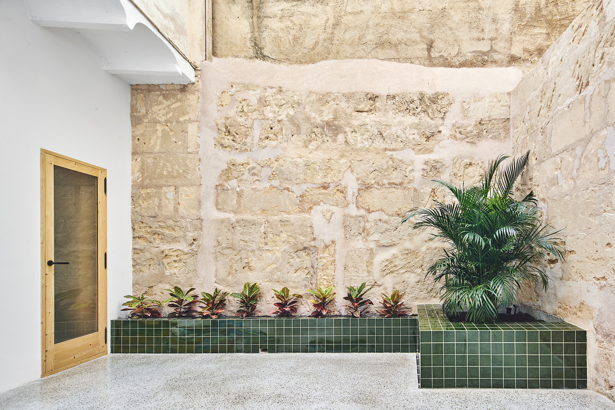 Плитка пальма фото Gallery of Palma Hideaway House / Mariana de Delás - 6
