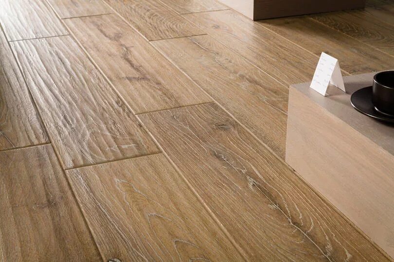 Плитка под дерево на полу фото Плитка Assi D Alpe (Panaria Ceramica), купить коллекцию Assi D Alpe в Москве