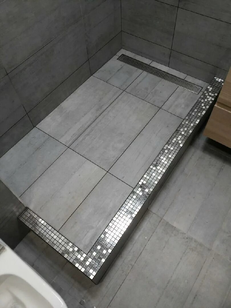 Плитка под душевую кабину фото Фотографии работы: Душевой подиум