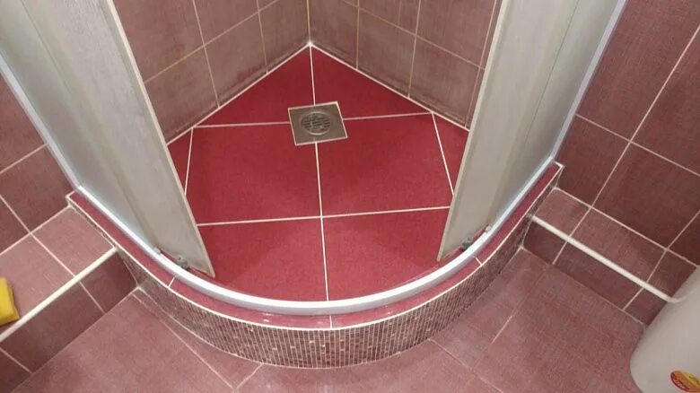 Плитка под душевую кабину фото Душевой поддон в строительном исполнении Tile floor, Tiles, Flooring