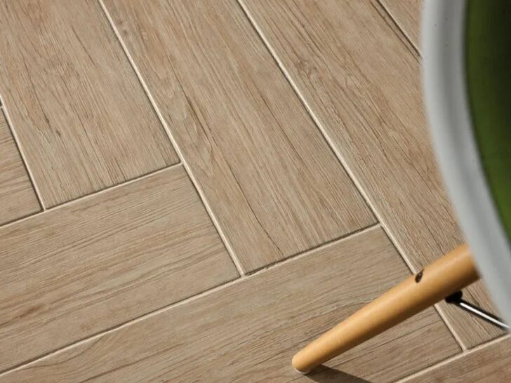 Плитка под ламинат фото Фото - Напольная плитка под ламинат Baseball bat, Home decor, Home