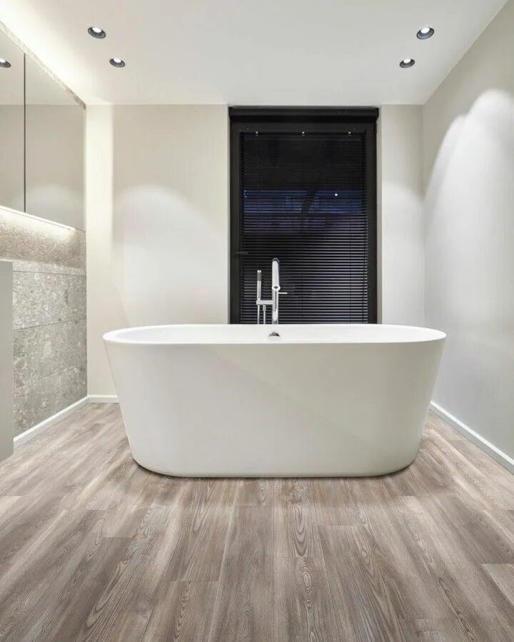 Плитка под ламинат в ванной фото Moduleo on Instagram: "Contemporary, understated, soothing. There's a wealth of 