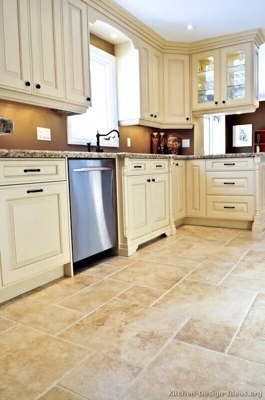 Плитка под светлую кухню фото Pictures of Kitchens - Traditional - Off-White Antique Kitchens (Kitchen #2) Kit