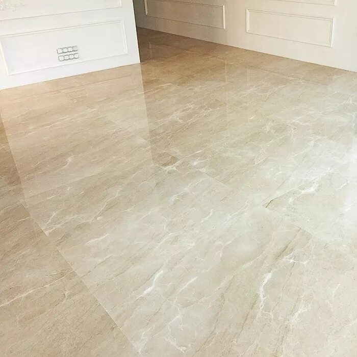 Плитка под светлый мрамор фото Пол из бежевого мрамора Crema Marfil: заказать онлайн