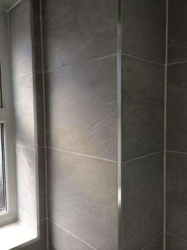 Плитка с уголком фото Pricing For Tiling Bathroom installation, Tile trim, Bathroom floor plans