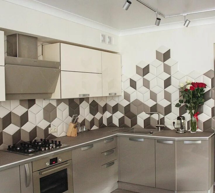 Плитка сотами на кухню фартук фото Designstudio_metr - backsplash realizzato con piastrelle romboidali della collez