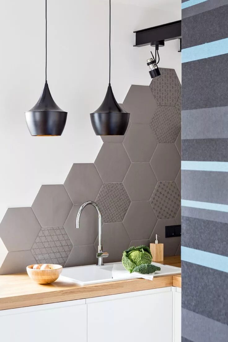 Плитка сотами на кухню фартук фото Płytki heksagonalne - wciągająca gra sześciu kątów Modern kitchen design, Home i