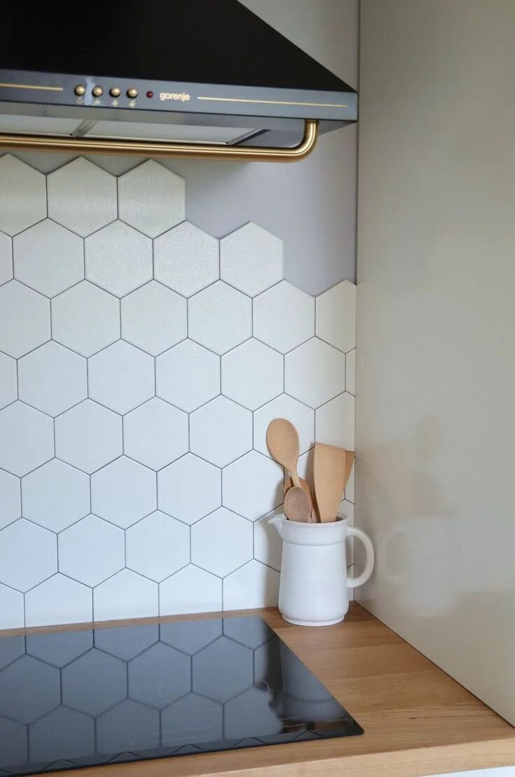Плитка сотами на кухню фартук фото Kitchen Backsplash Hexagon tile kitchen, Hexagon tile backsplash kitchen, Kitche