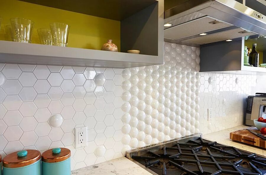 Плитка сотами на кухню фартук фото 25 Creative Geometric Tile Ideas That Bring Excitement to Your Home Modern kitch