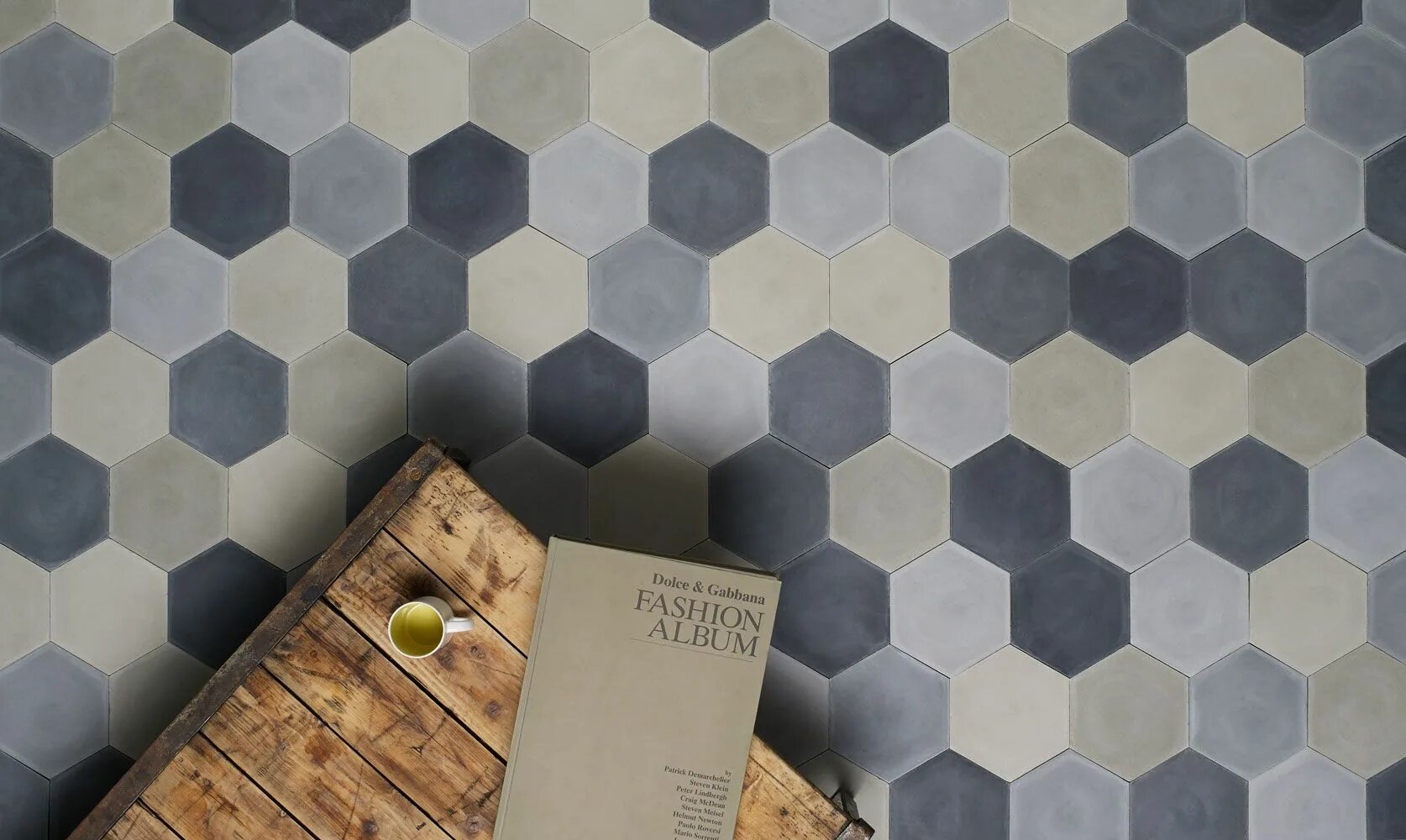 Плитка соты фото Håndlavede marokkanske cementfliser og tæpper Encaustic tile, Tiles, Kitchen dec