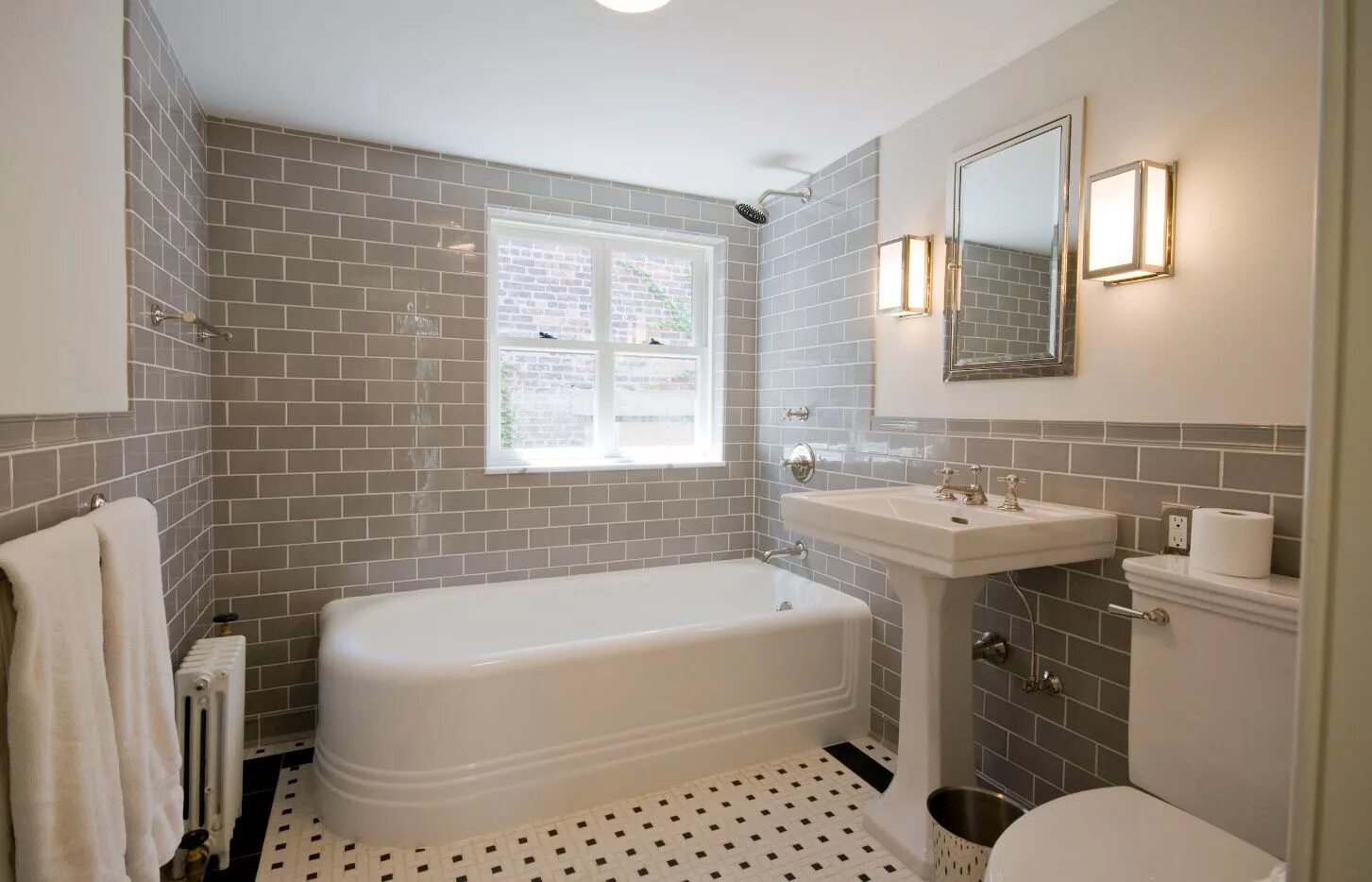 Плитка стена в интерьере ванной фото Кремовая плитка "метро" Traditional bathroom tile, Sleek bathroom, Traditional b