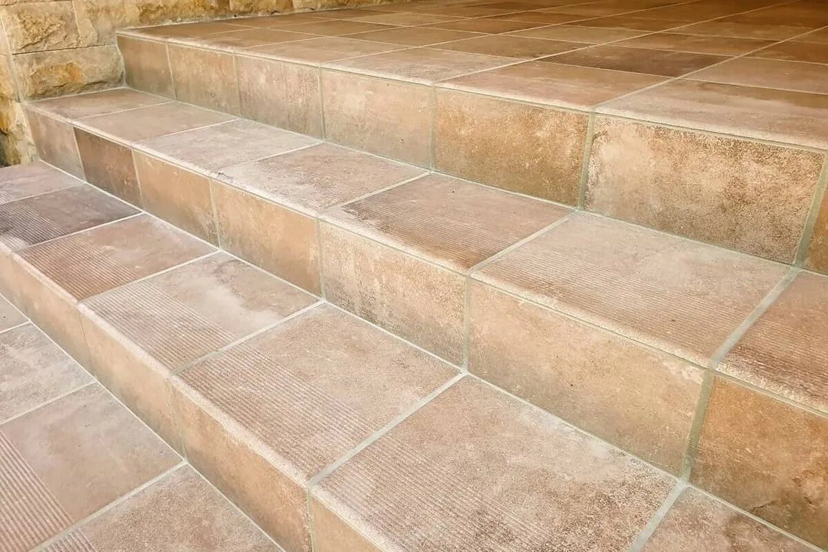 Плитка ступень фото Scandiano Ochra Structure - Poland-Tile.ru: Польская плитка завода Paradyz, клин