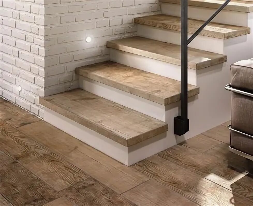 Плитка ступень фото ed1c93f1915ef78bb9c9529773f42ecc.jpg 489 × 399 pixels Stair railing design, Rail