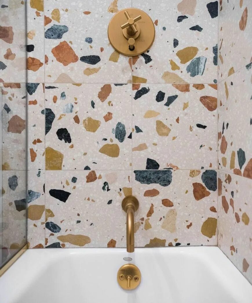 Плитка терраццо в интерьере ванны Il pavimento della nonna è tornato: la graniglia di marmo (Terrazzo Home Trend) 