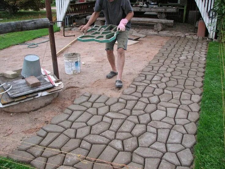 Плитка тротуарная своими руками в домашних условиях kahe valla piiri peal: mõtlema peab suurelt... Backyard landscaping designs, Gar