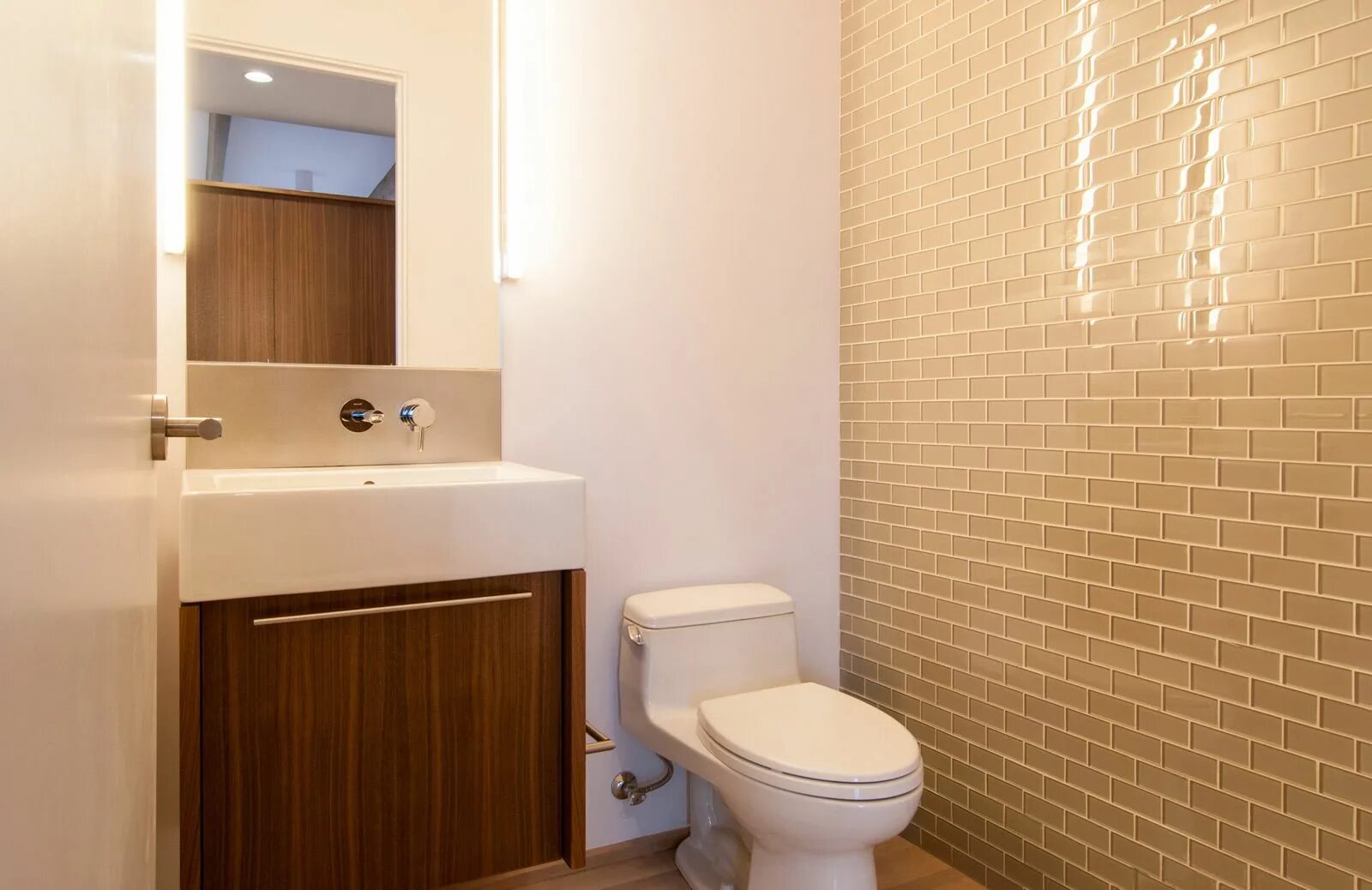 Плитка туалетного гарнитура что это фото 5 Design Features for Modern Powder Rooms (With images) Modern powder rooms, Pow