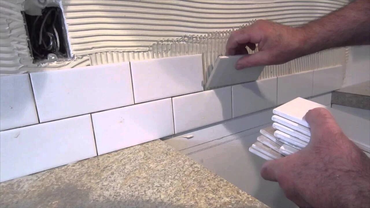 Плитка установка своими руками How to install a simple subway tile kitchen backsplash - YouTube