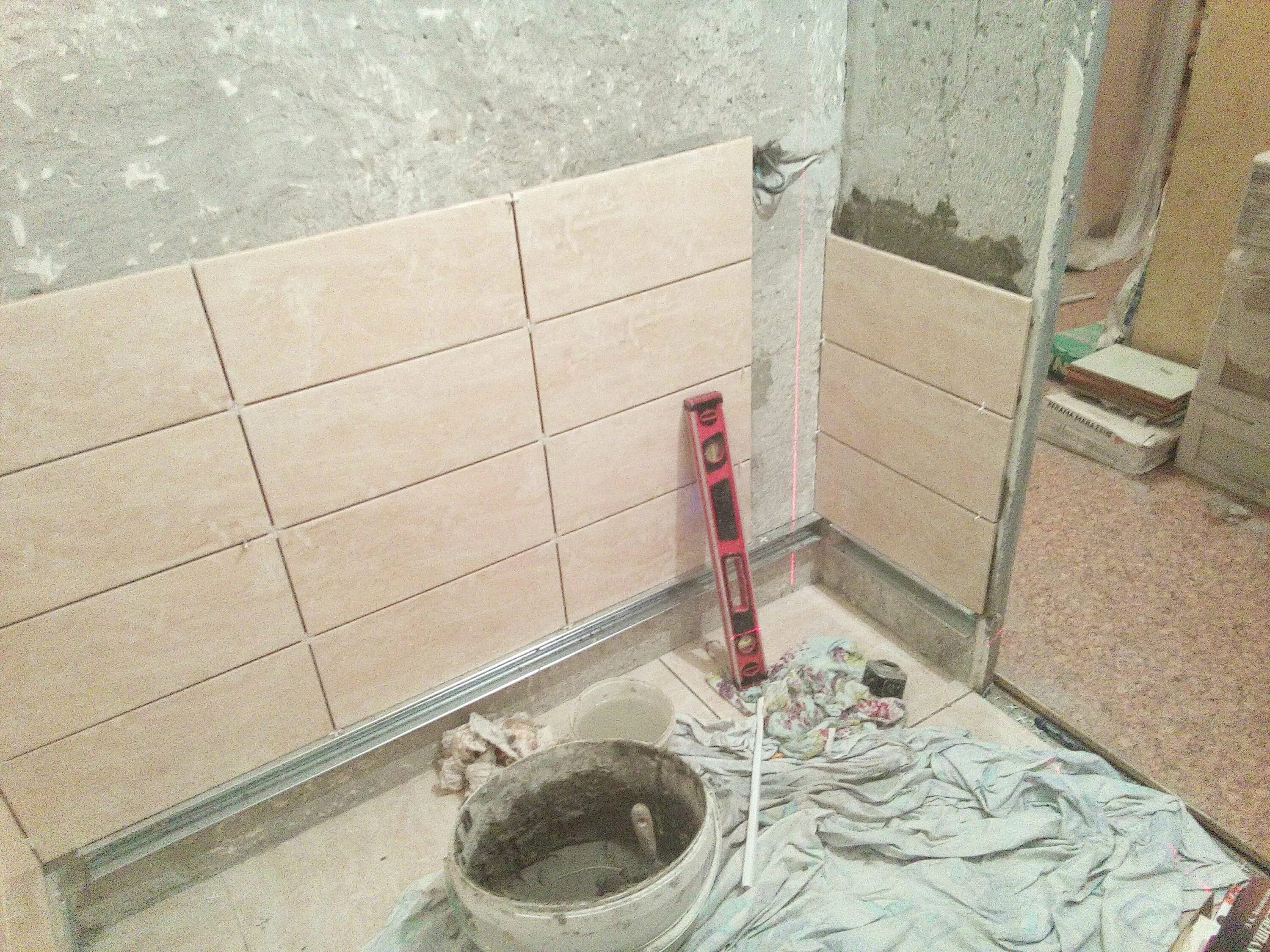 Плитка установка своими руками Как правильно класть в ванной комнате плитку - найдено 90 картинок