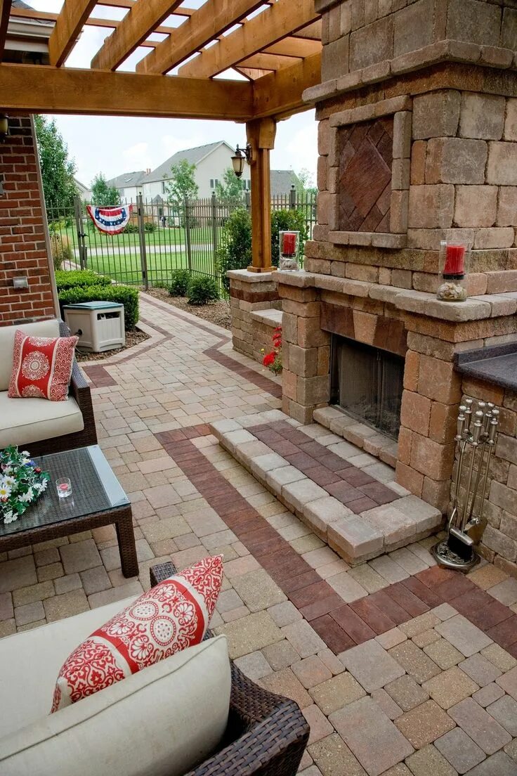 Плитка в беседке фото Olde Greenwich Cobble, prairie Unilock.com Patio, Paver patio, Patio fireplace