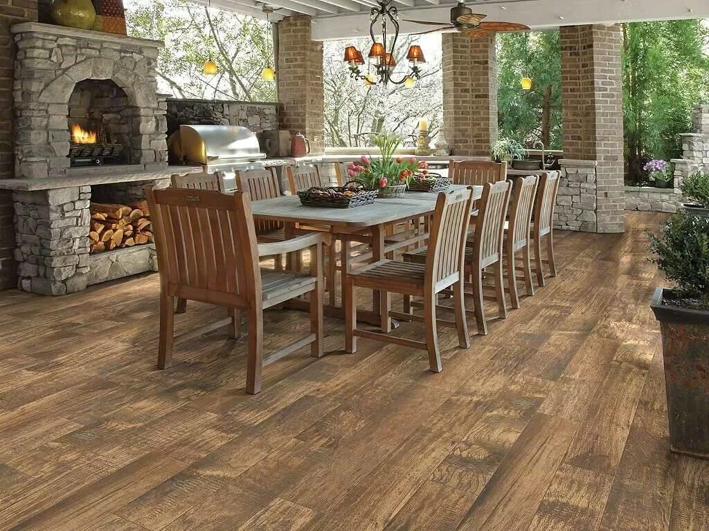 Плитка в беседке фото Location Carpet & Flooring, магазин ковров, Соединённые Штаты Америки, штат Огай