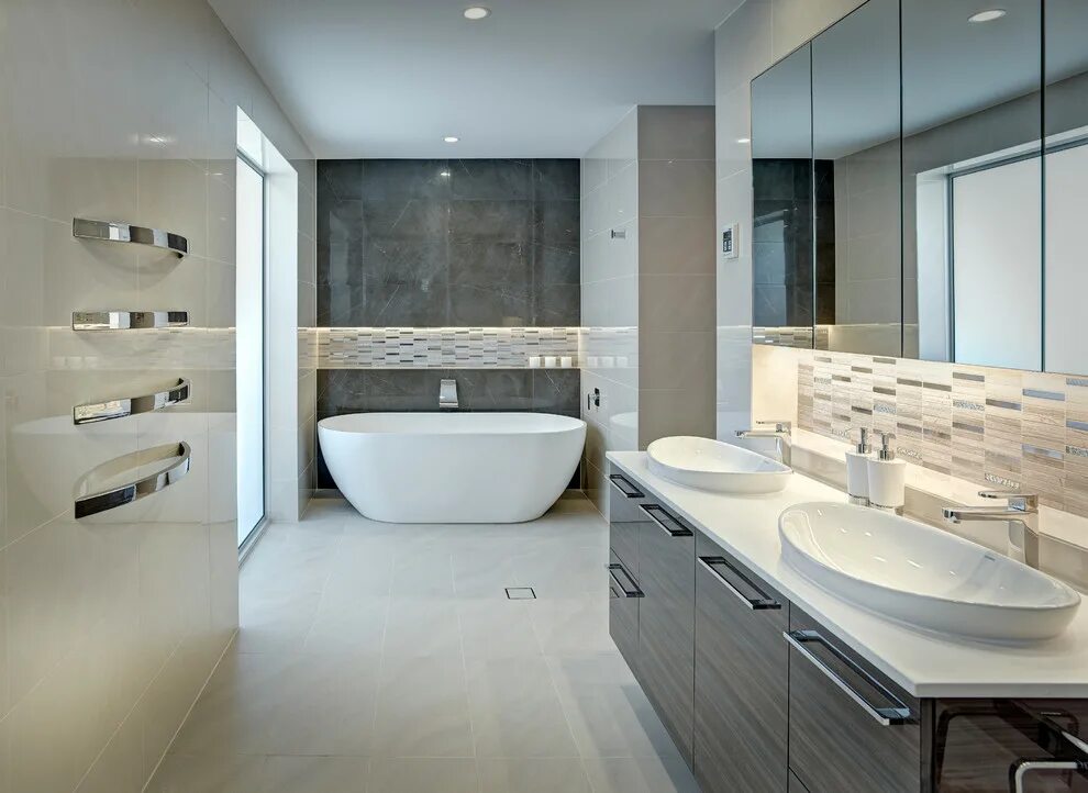 Плитка в большой ванной комнате фото Award Winning Large Bathroom - Современный - Ванная комната - Аделаида - от эксп