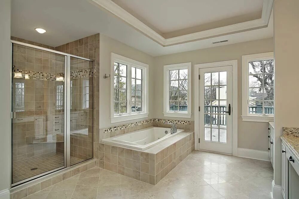 Плитка в частном доме фото 44 Primary Bathrooms with Corner Bathtubs (Photos) Beige tile bathroom, Inexpens