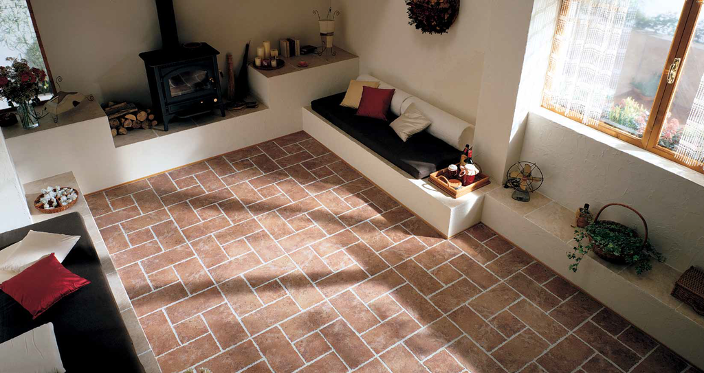 Плитка в дом фото Malá obdélníková dlažba Cerdomus Pietra d'Assisi Rosso & Beige Tile floor, Class