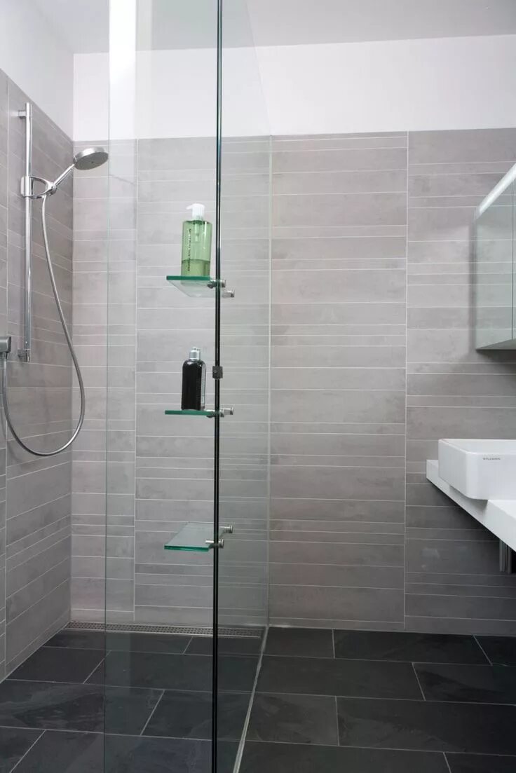Плитка в душевую комнату фото Apartment on the River Ij by Remy Meijers HomeDSGN Bathroom tile designs, Grey b