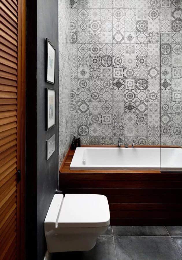 Плитка в интерьере маленькой ванны ALMONDHILL - Picture gallery Patterned bathroom tiles, Small bathroom makeover, 
