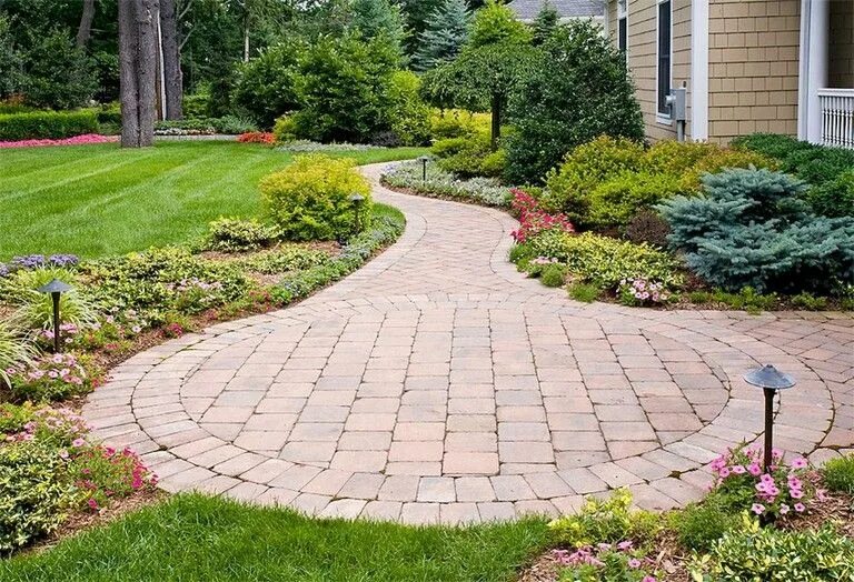 Плитка в саду фото 76+ Lovely Front Yard Pathway Landscaping Ideas Front yard landscaping, Walkway 