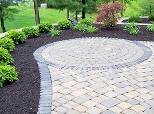 Плитка в саду фото Paver Patio Pictures and Ideas Patio pavers design, Backyard landscaping designs