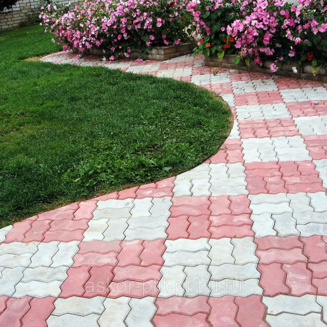 Плитка в саду фото Плитка для дорожек на даче