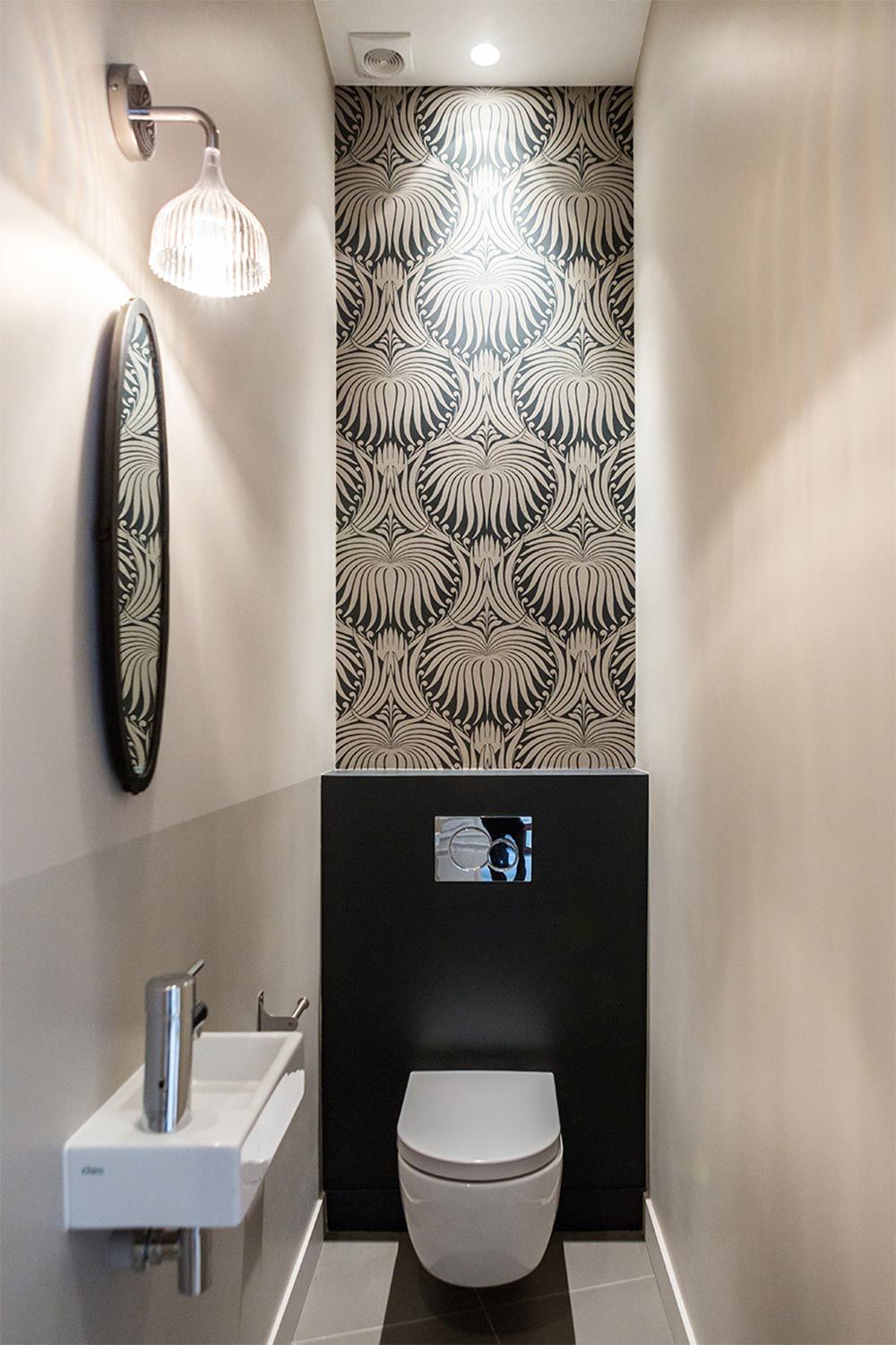 Плитка в туалете дизайн 2024 Come arredare un bagno lungo e stretto, pistrelle e colore Toilet ontwerp, Badka